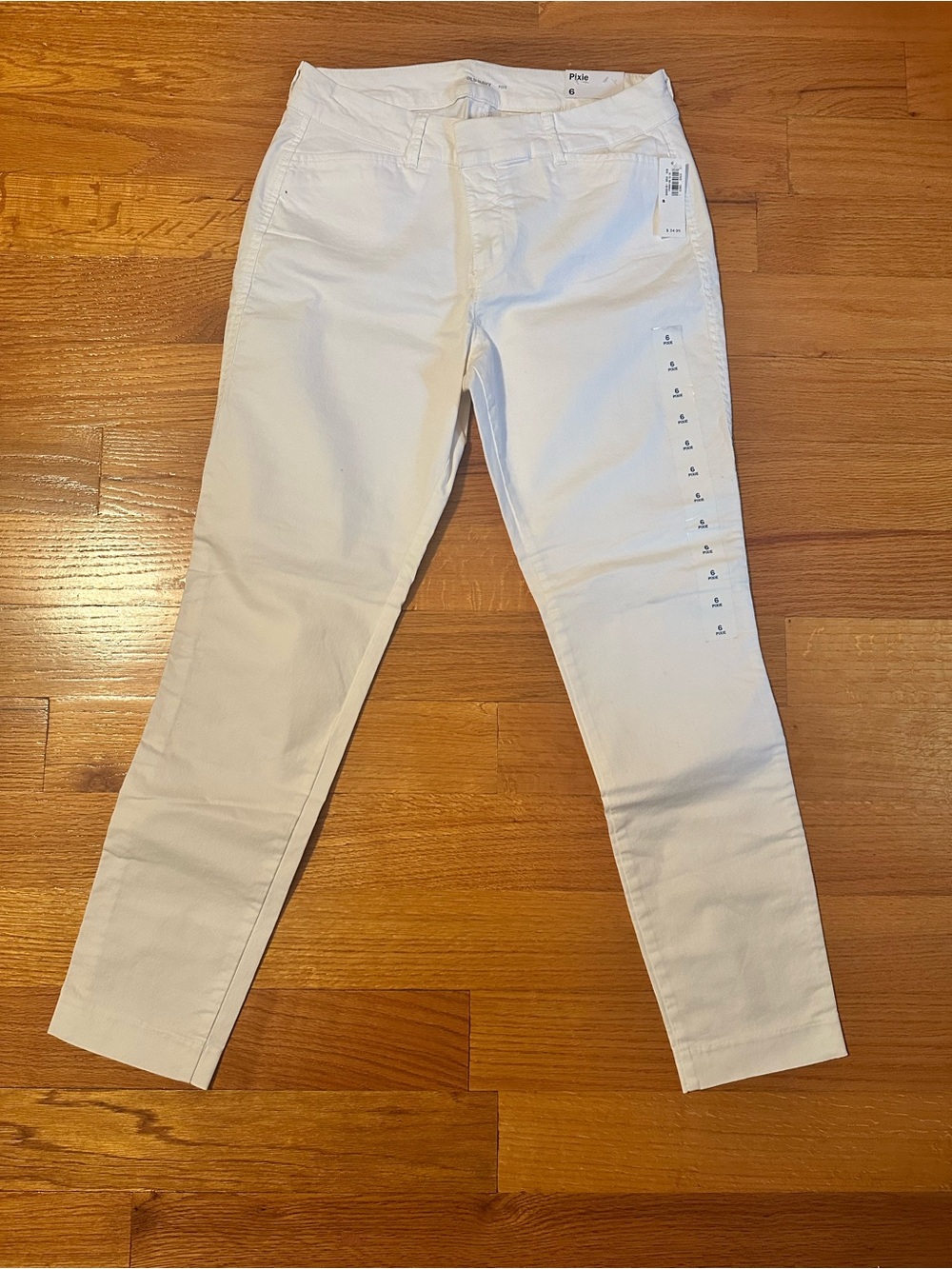 Old Navy White Straight-Leg Women's Pants - Clean Classic Fit
